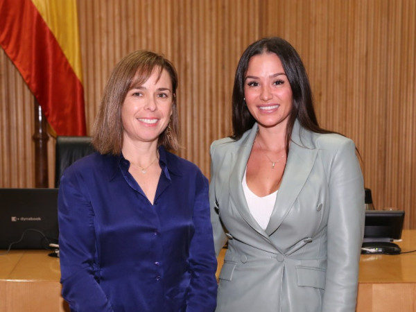 Flor Álvarez Taboada y Mireia Borrás