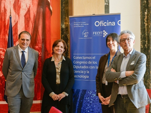 De izquierda a derecha: Sergio Vicente Serrano (IPE-CSIC), Nuria Hernández-Mora (Fundación Nueva Cultura del Agua), Maite Iriondo de Hond (Oficina C) y Alberto Garrido (Universidad Politécnica de Madrid).